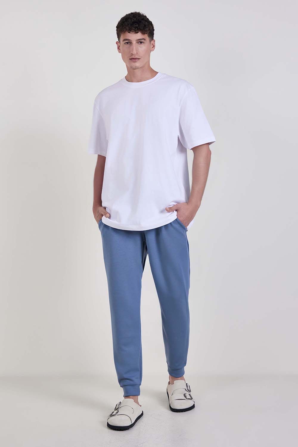 תמונת כל הלוק של Smooth Spacer Jogger*Regular